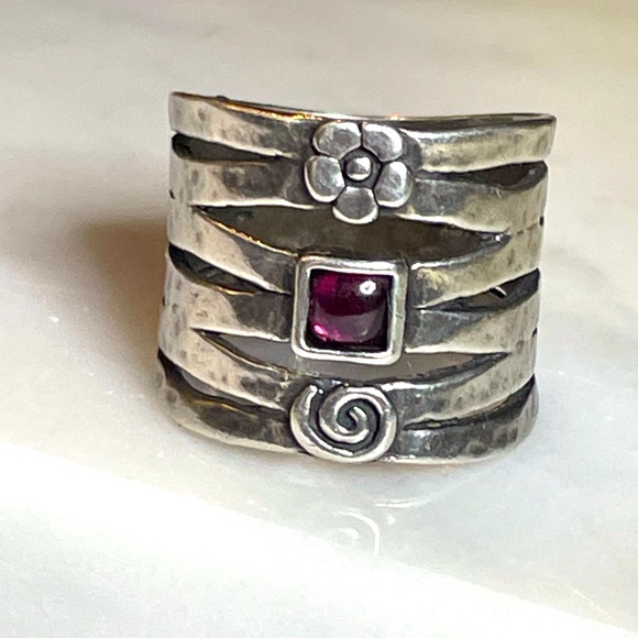 Silpada Jewelry - Silpada sterling silver Garnet Flower Swirl ring